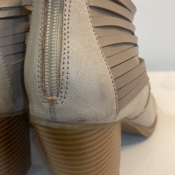 Rampage Ankle Boot With Block Heel - Picture 11 of 14